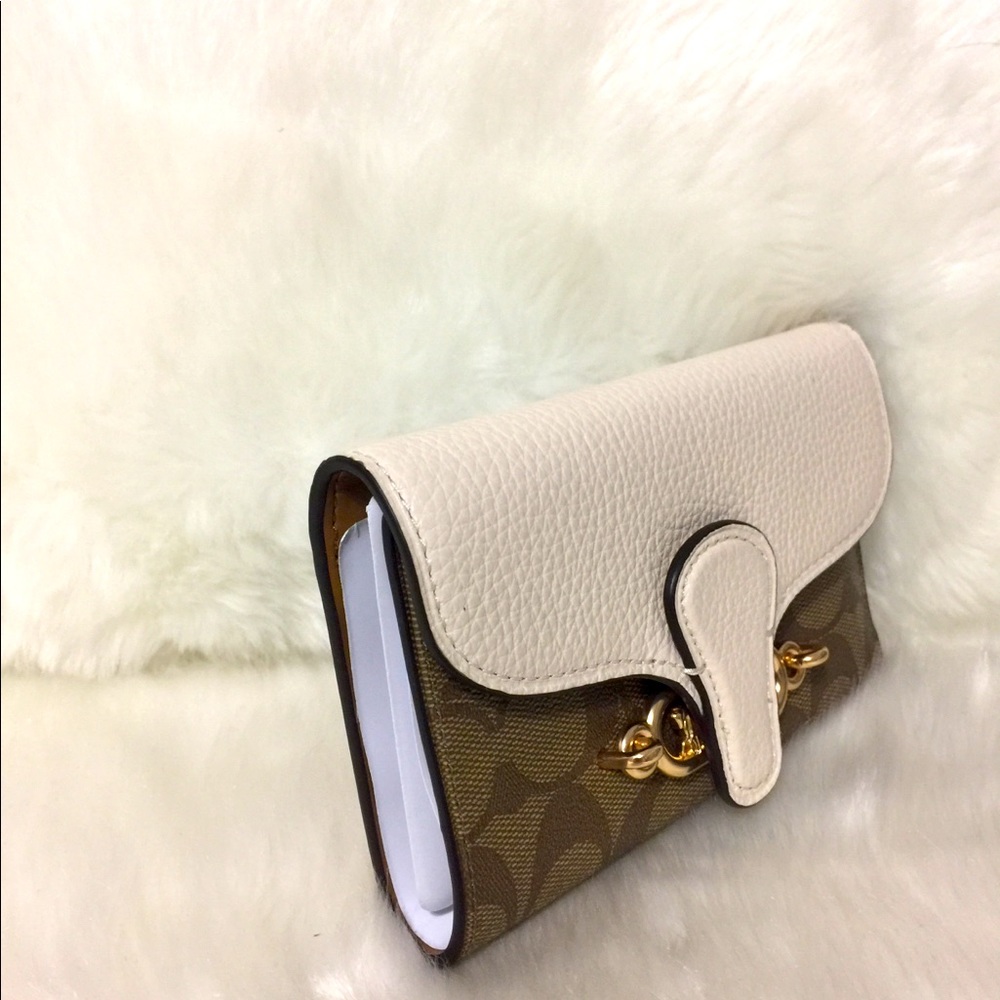 Coach Jade Medium Envelope Wallet - Picture 4 of 13
